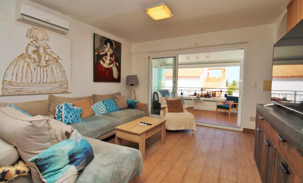 Herverkoop - 3. Vrijstaande villa - Villamartin - Costa Blanca Zuid