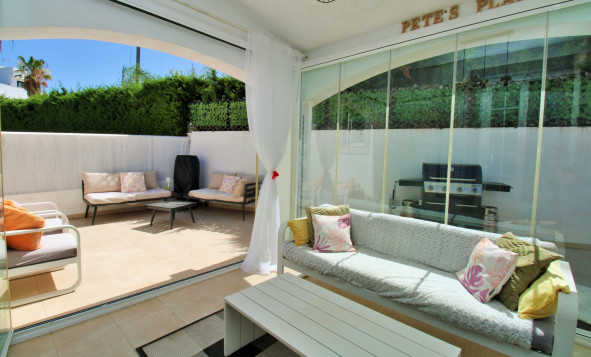 Herverkoop - 3. Vrijstaande villa - Villamartin - Costa Blanca Zuid