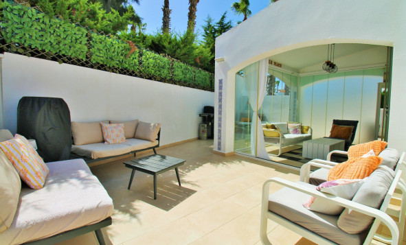 Herverkoop - 3. Vrijstaande villa - Villamartin - Costa Blanca Zuid