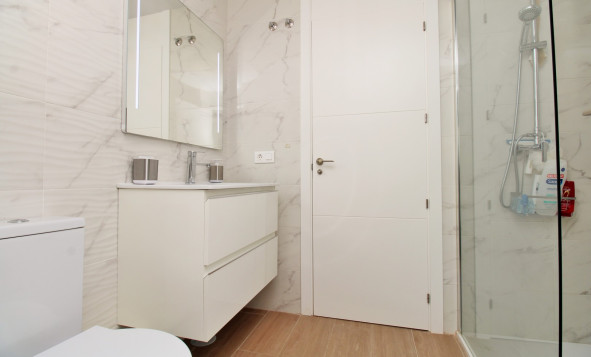 Herverkoop - 1. Appartement / flat - Villamartin - Costa Blanca Zuid