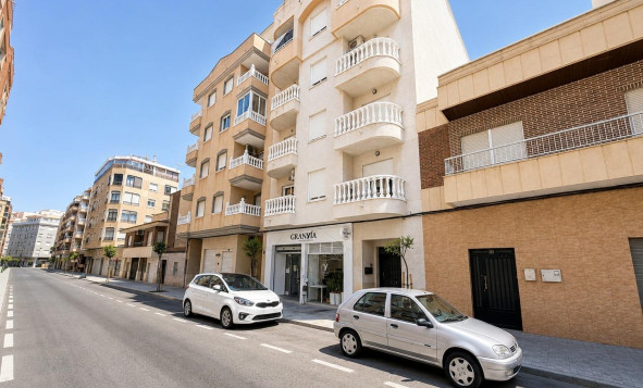 Resale - 1. Apartment / flat - Torrevieja - Costa Blanca South