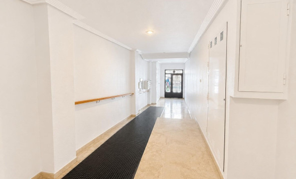 Resale - 1. Apartment / flat - Torrevieja - Costa Blanca South