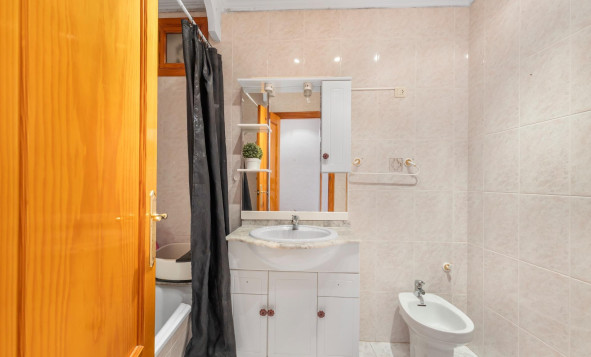 Herverkoop - 1. Appartement / flat - Torrevieja - Costa Blanca Zuid
