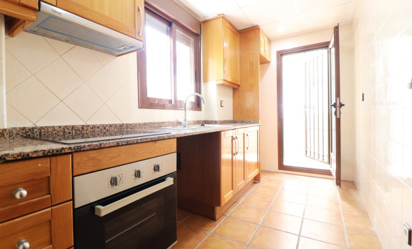 Herverkoop - 4. Halfvrijstaande villa - Algorfa - Costa Blanca Zuid