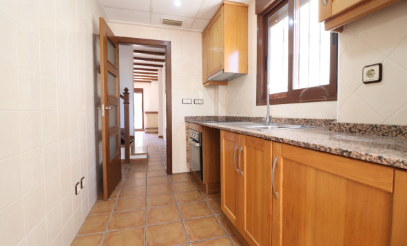 Herverkoop - 4. Halfvrijstaande villa - Algorfa - Costa Blanca Zuid