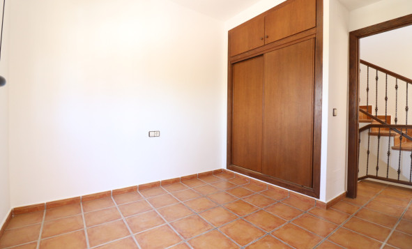 Herverkoop - 4. Halfvrijstaande villa - Algorfa - Costa Blanca Zuid