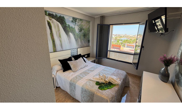 Herverkoop - 1. Appartement / flat - Torrevieja - La Mata
