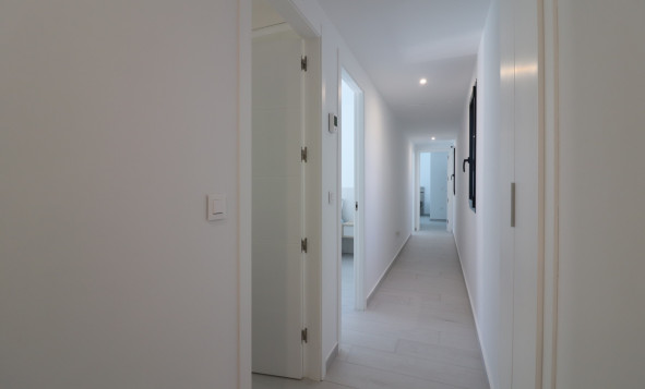 Herverkoop - 3. Vrijstaande villa - Algorfa - Costa Blanca Zuid