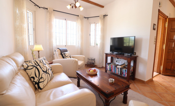 Herverkoop - 3. Vrijstaande villa - Algorfa - Costa Blanca Zuid