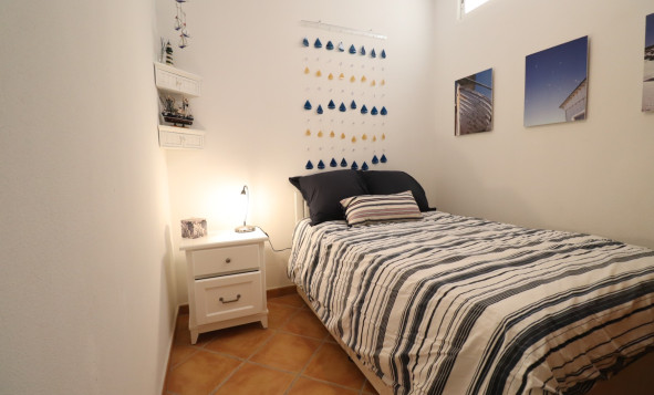 Herverkoop - 3. Vrijstaande villa - Algorfa - Costa Blanca Zuid