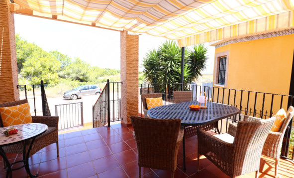 Herverkoop - 3. Vrijstaande villa - Algorfa - Costa Blanca Zuid