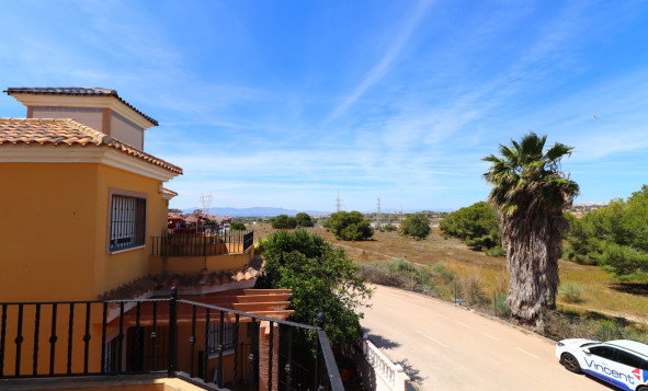 Herverkoop - 3. Vrijstaande villa - Algorfa - Costa Blanca Zuid