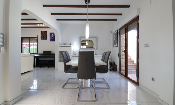 Herverkoop - 3. Vrijstaande villa - Formentera del Segura - Fincas de La Vega