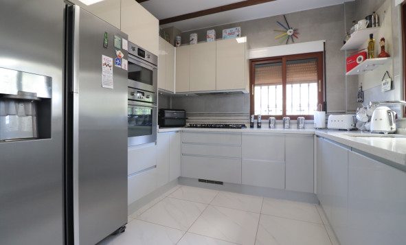Herverkoop - 3. Vrijstaande villa - Formentera del Segura - Fincas de La Vega