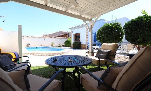 Herverkoop - 3. Vrijstaande villa - Formentera del Segura - Fincas de La Vega