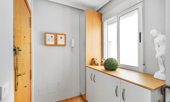 Herverkoop - 1. Appartement / flat - Torrevieja - Costa Blanca Zuid