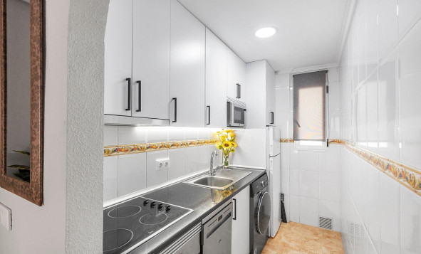 Herverkoop - 1. Appartement / flat - Torrevieja - Costa Blanca Zuid