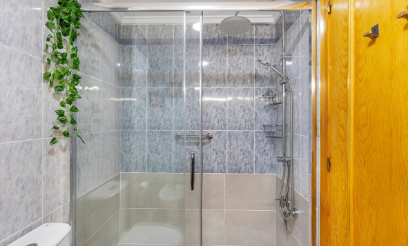 Herverkoop - 1. Appartement / flat - Torrevieja - Costa Blanca Zuid