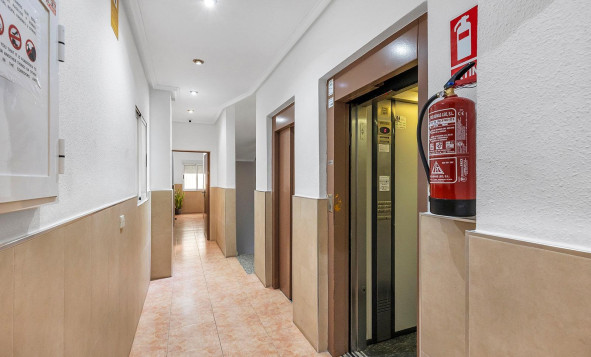 Herverkoop - 1. Appartement / flat - Torrevieja - Costa Blanca Zuid