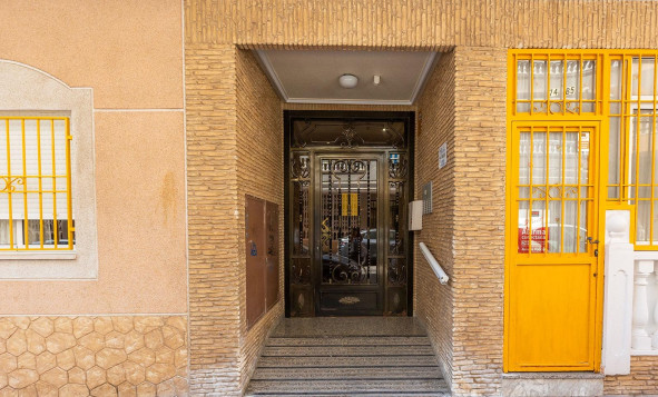 Herverkoop - 1. Appartement / flat - Torrevieja - Costa Blanca Zuid