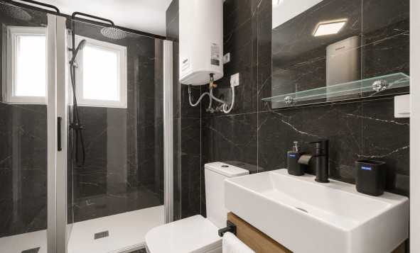 Resale - 1. Apartment / flat - Torrevieja - Costa Blanca South