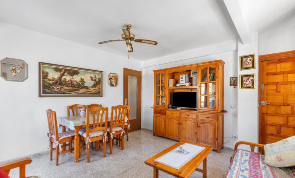 Herverkoop - 1. Appartement / flat - Torrevieja - Los Europeos