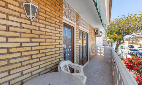 Herverkoop - 1. Appartement / flat - Torrevieja - Los Europeos