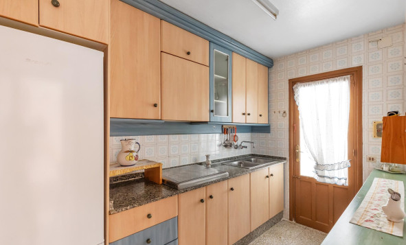 Herverkoop - 1. Appartement / flat - Torrevieja - Los Europeos