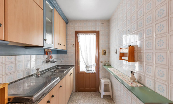 Herverkoop - 1. Appartement / flat - Torrevieja - Los Europeos