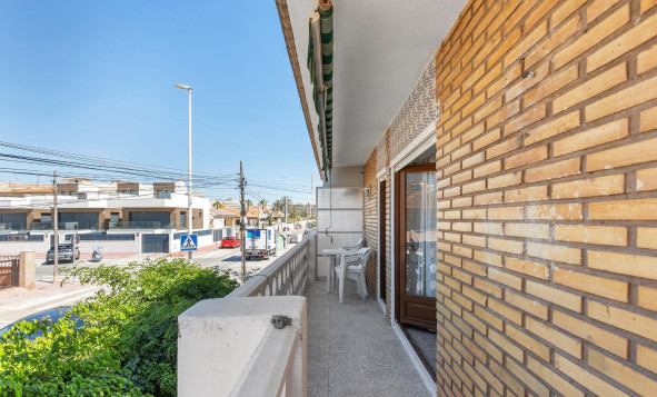 Herverkoop - 1. Appartement / flat - Torrevieja - Los Europeos