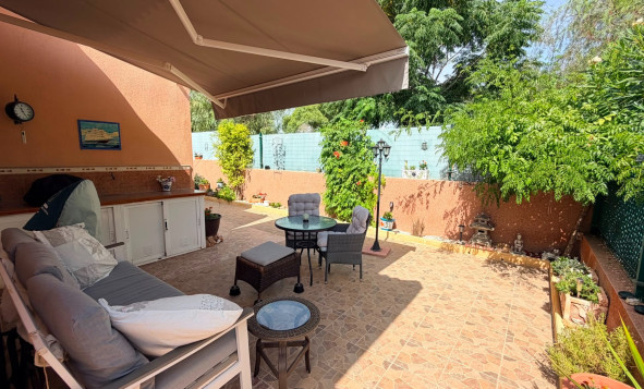 Herverkoop - 3. Vrijstaande villa - Los Montesinos - Costa Blanca Zuid