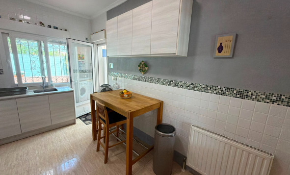 Herverkoop - 3. Vrijstaande villa - Los Montesinos - Costa Blanca Zuid