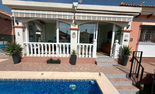 Herverkoop - 3. Vrijstaande villa - Los Montesinos - Costa Blanca Zuid