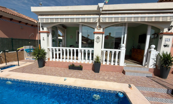 Herverkoop - 3. Vrijstaande villa - Los Montesinos - Costa Blanca Zuid