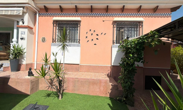 Herverkoop - 3. Vrijstaande villa - Los Montesinos - Costa Blanca Zuid