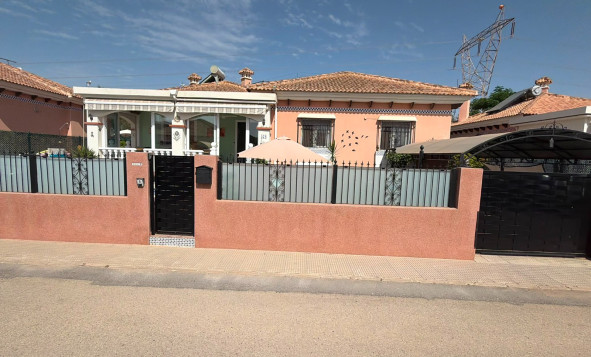 Herverkoop - 3. Vrijstaande villa - Los Montesinos - Costa Blanca Zuid