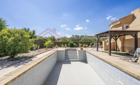 Herverkoop - 3. Vrijstaande villa - Valle del Sol - Costa Calida