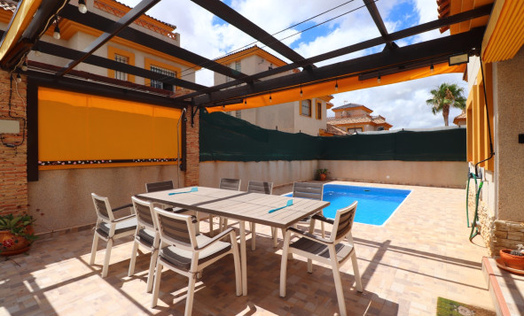 Herverkoop - 4. Halfvrijstaande villa - Los Montesinos - Costa Blanca Zuid