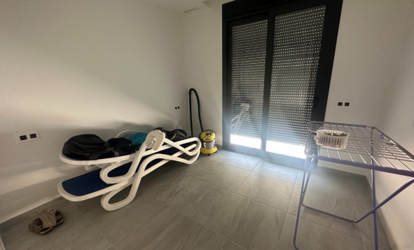 Herverkoop - 3. Vrijstaande villa - San Miguel de Salinas - Costa Blanca Zuid