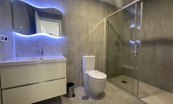 Herverkoop - 3. Vrijstaande villa - San Miguel de Salinas - Costa Blanca Zuid
