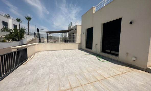 Herverkoop - 3. Vrijstaande villa - San Miguel de Salinas - Costa Blanca Zuid