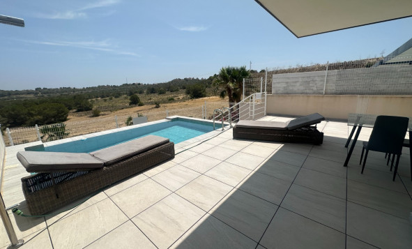 Herverkoop - 3. Vrijstaande villa - San Miguel de Salinas - Costa Blanca Zuid