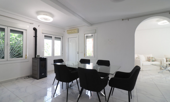 Herverkoop - 3. Vrijstaande villa - Ciudad Quesada - Costa Blanca Zuid