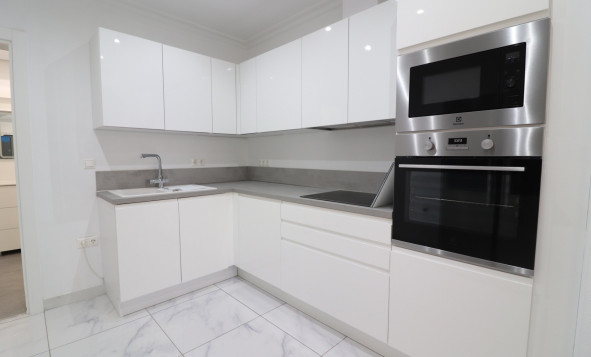 Herverkoop - 3. Vrijstaande villa - Ciudad Quesada - Costa Blanca Zuid