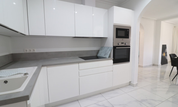 Herverkoop - 3. Vrijstaande villa - Ciudad Quesada - Costa Blanca Zuid