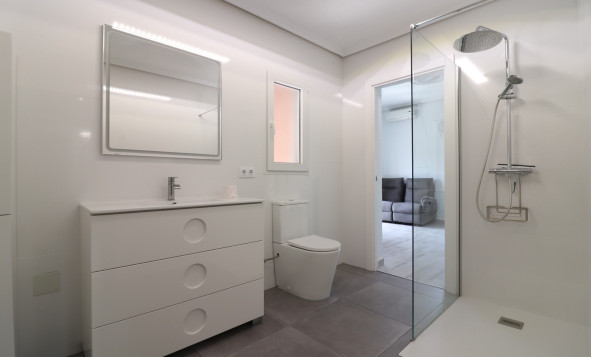 Herverkoop - 3. Vrijstaande villa - Ciudad Quesada - Costa Blanca Zuid