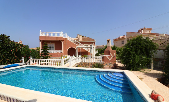 Herverkoop - 3. Vrijstaande villa - Ciudad Quesada - Costa Blanca Zuid