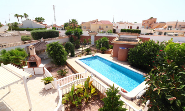 Herverkoop - 3. Vrijstaande villa - Ciudad Quesada - Costa Blanca Zuid