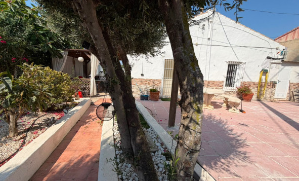 Herverkoop - 3. Vrijstaande villa - Orihuela - Costa Blanca Zuid