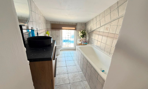 Herverkoop - 3. Vrijstaande villa - Orihuela - Costa Blanca Zuid